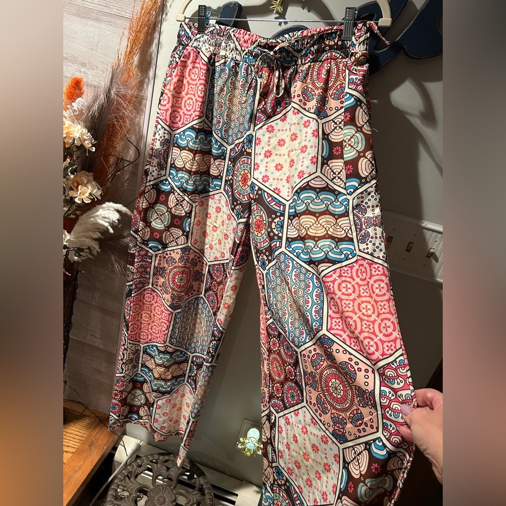 T54. Boho Wide Leg Colorful Geometric Pattern Pants size XXL